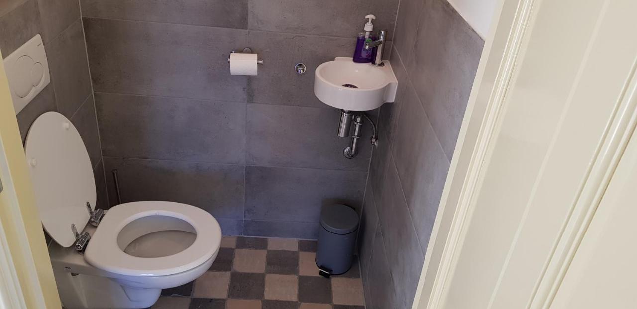 Prachtig Vrijstaand Appartement Aan Het Water Heerhugowaard Exterior foto