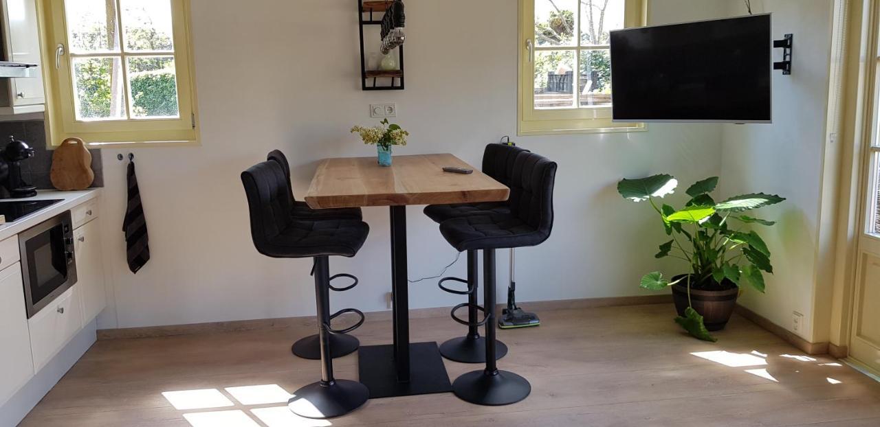 Prachtig Vrijstaand Appartement Aan Het Water Heerhugowaard Exterior foto