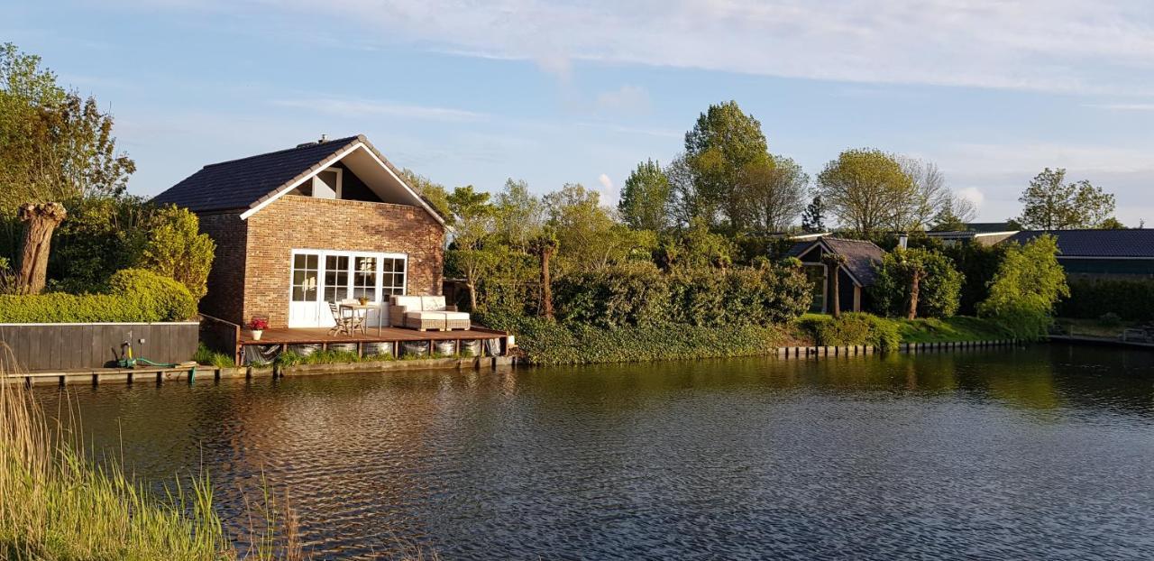Prachtig Vrijstaand Appartement Aan Het Water Heerhugowaard Exterior foto