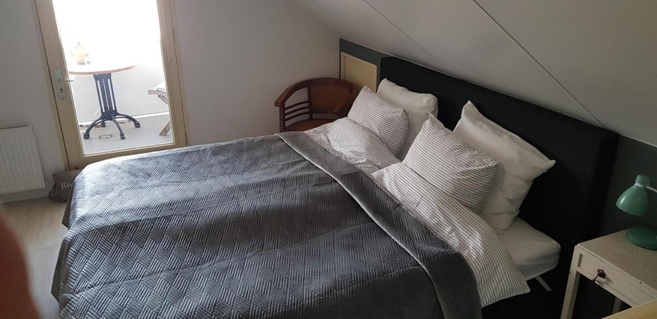 Prachtig Vrijstaand Appartement Aan Het Water Heerhugowaard Exterior foto